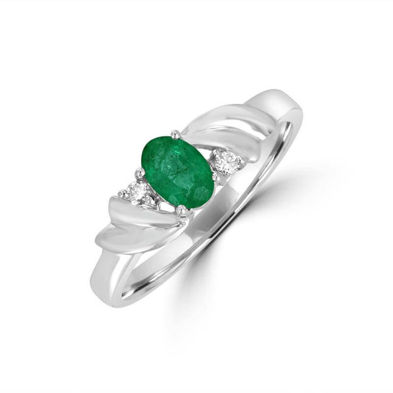 4X6 OVAL EMERALD &amp; ONE DIAMOND EACH SIDE RING