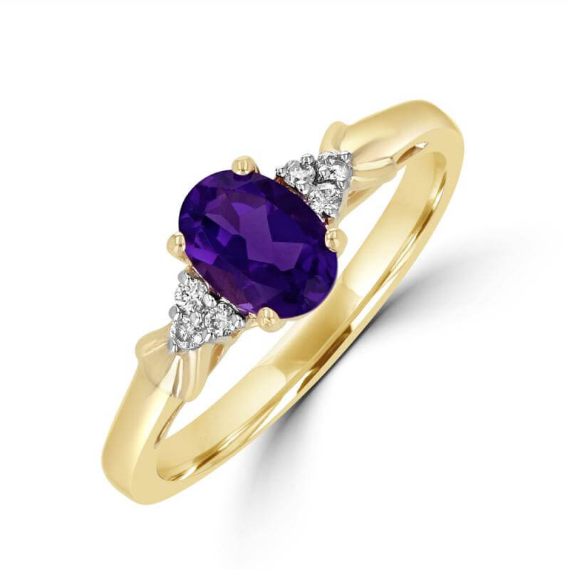 5X7 OVAL AMETHYST AND THREE DIAMONDS ON EACH SIDE RING