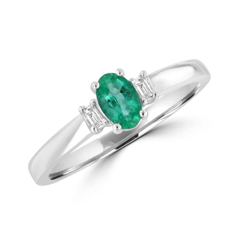 4X6 OVAL EMERALD & BAGUETTE EACH SIDE RING