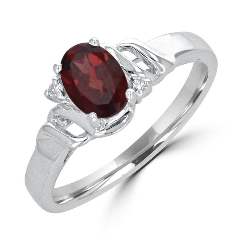 5X7 OVAL GARNET & 2DIA RING